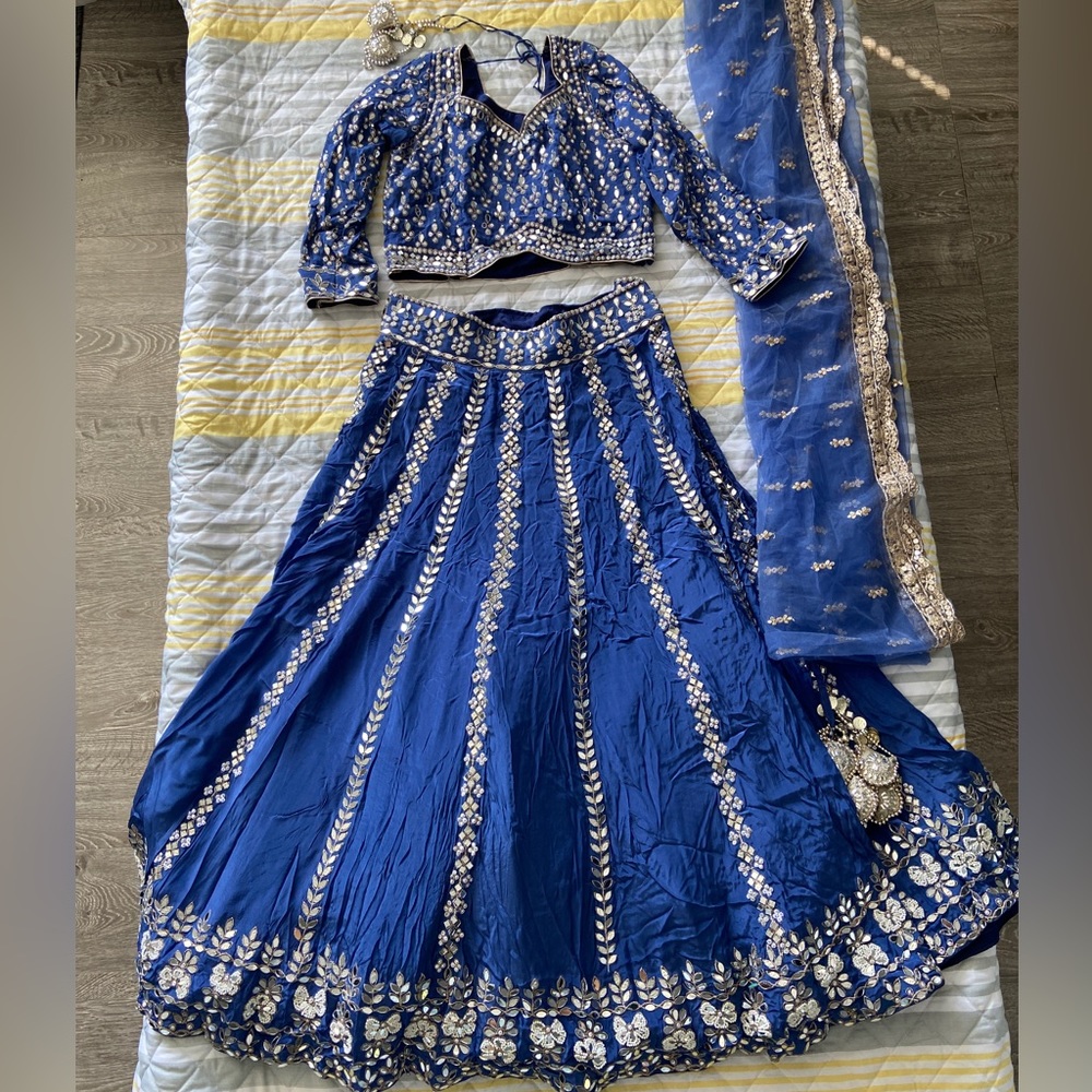Blue lehnga